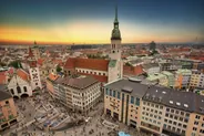 Marienplatz et le carillon, Munich, Allemagne