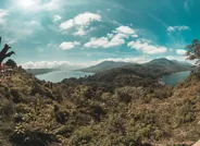 Point de vue sur les lacs jumeaux, Munduk, Bali