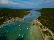 Pont jaune vers Nusa Ceningan, Nusa Lembongan, Bali