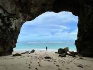 Plage de Suluban et sa grotte, Uluwatu, Bali