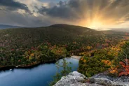 Cadillac Mountain au lever du soleil, Acadia et Bar Harbor, Côte Est américaine