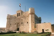 Corniche et fort de Qaitbay, Alexandrie, Égypte