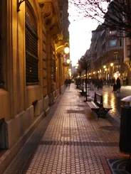 Pintxos de comptoir en comptoir dans la vieille ville, Saint-Sébastien, Espagne du Nord