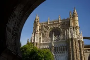 Cathédrale et montée de la Giralda, Séville, Espagne classique