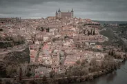 Tour des remparts et vue depuis le Valle, Tolède, Espagne classique