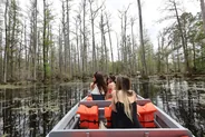 Bateau sur les canaux de Winter Park, Orlando, Floride