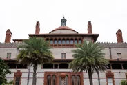 Ancien hôtel Ponce de León et ses Tiffany, St. Augustine, Floride