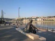 Grandes Halles et la promenade du Danube, Budapest, Hongrie