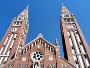 Cathédrale votive et sa tour, Szeged, Hongrie