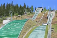 Télésiège et tour du tremplin de Lysgårdsbakkene, Lillehammer, Norvège