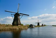 La digue et les dix-neuf moulins, Kinderdijk, Pays-Bas