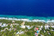 Village d'Avatoru et fermes perlières, Rangiroa, Polynésie française