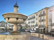 Praça do Giraldo et les ruelles intra-muros, Évora, Portugal du Sud