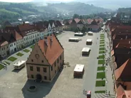 Place de l'hôtel de ville et les remparts, Bardejov, Slovaquie