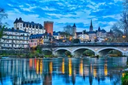 Pau : boulevard des Pyrénées et château, Béarn et Pyrénées, Sud-Ouest