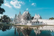 Temple bleu, Wat Rong Suea Ten, Chiang Rai, Thaïlande classique