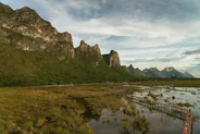 Passerelle de Bueng Bua dans le marais, Khao Sam Roi Yot, Thaïlande, îles du golfe