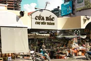 Marché de Ben Thanh et cuisine de rue le soir, Hô Chi Minh-Ville, Vietnam